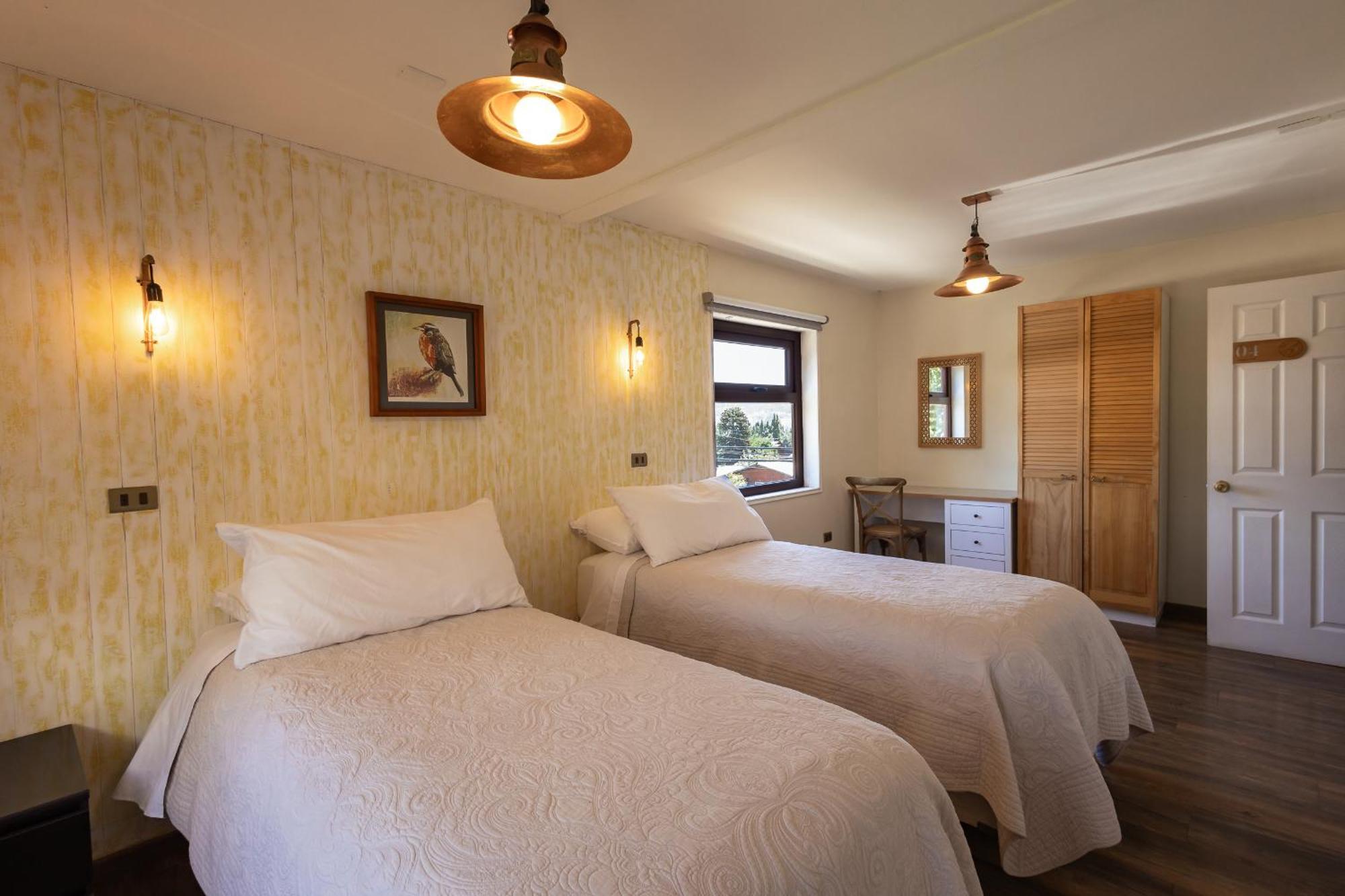Abriga Bed And Breakfast Coyhaique Exterior photo