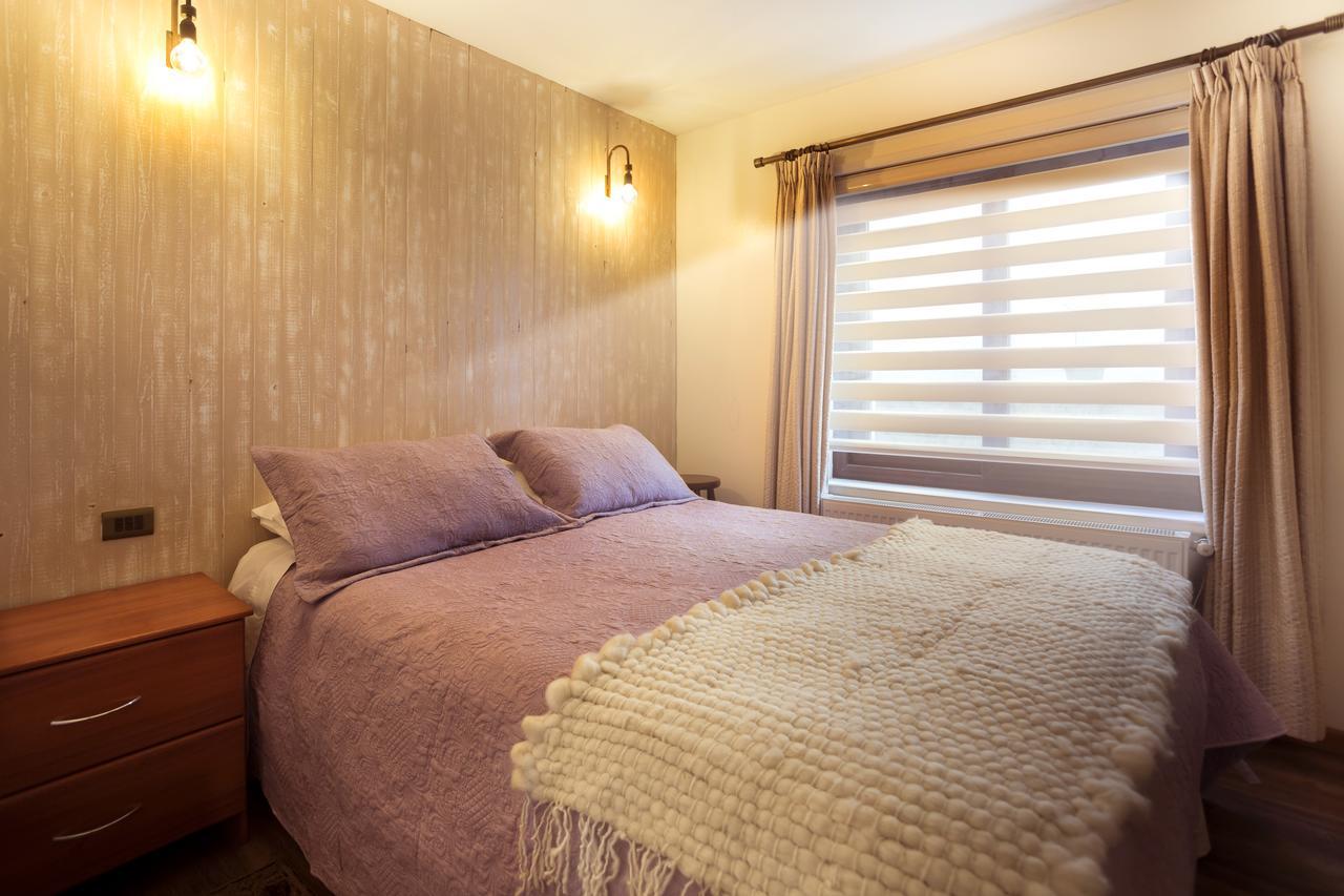 Abriga Bed And Breakfast Coyhaique Exterior photo