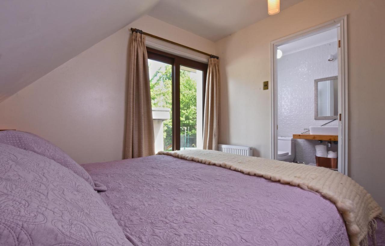 Abriga Bed And Breakfast Coyhaique Exterior photo