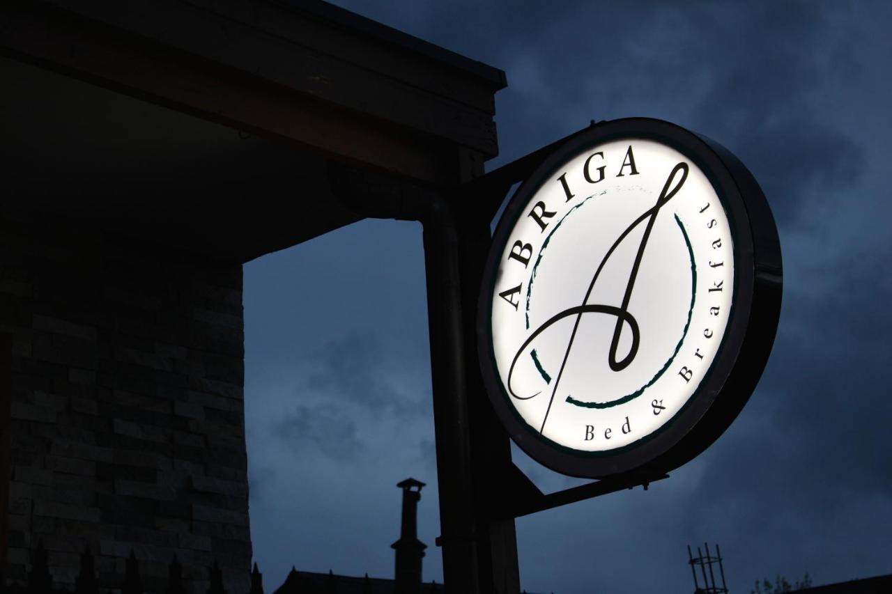 Abriga Bed And Breakfast Coyhaique Exterior photo